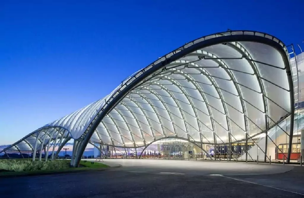 Modern Roofing Services for Commercial Spaces